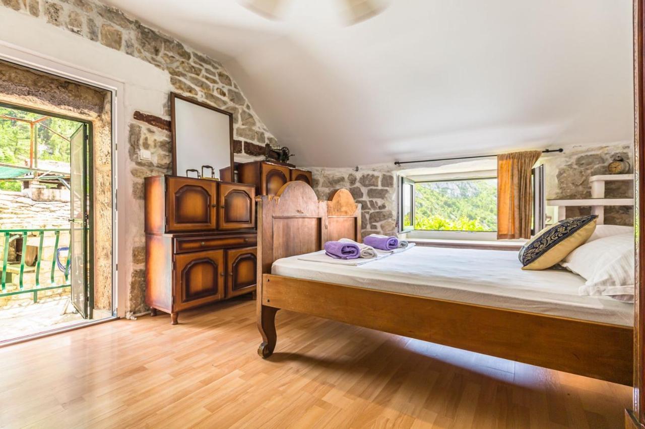 Mini Stone House Villa Omis Exterior photo